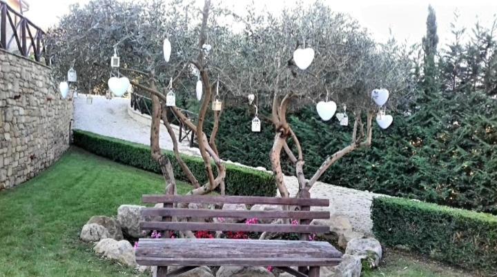 Tenuta Il Giardino Di Eros Albanella Bagian luar foto