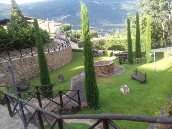 Tenuta Il Giardino Di Eros Albanella Bagian luar foto